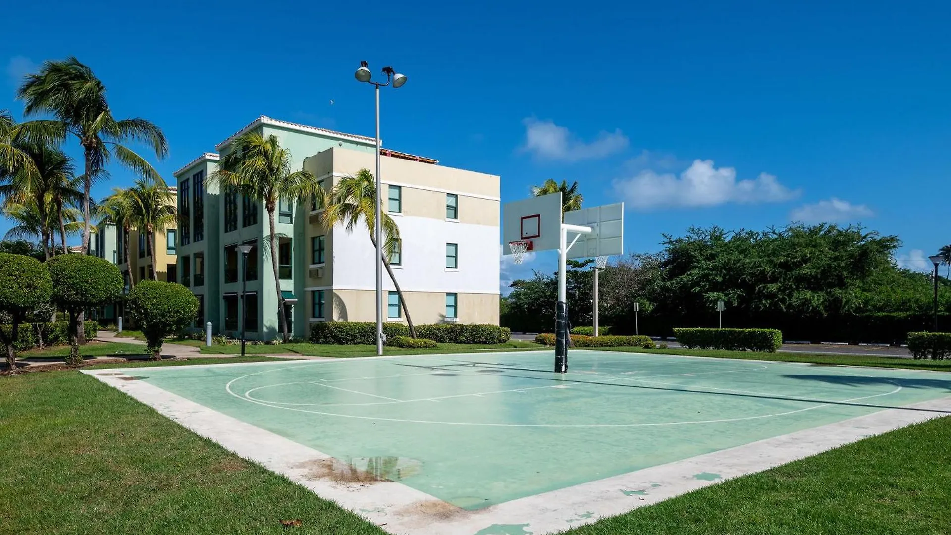 Paradise At Aquatika Poolfront With Private Beach Vieques  0*, Vieques (Loiza)